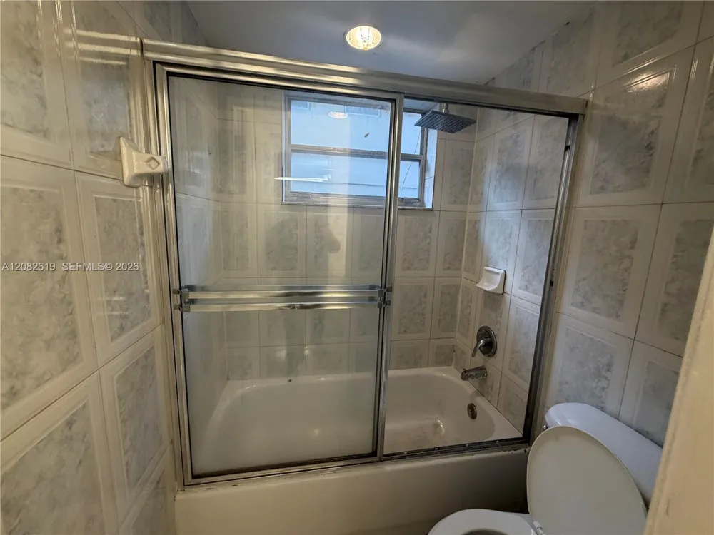 16118 NE 21st Ave #7 North Miami Beach, FL 33162