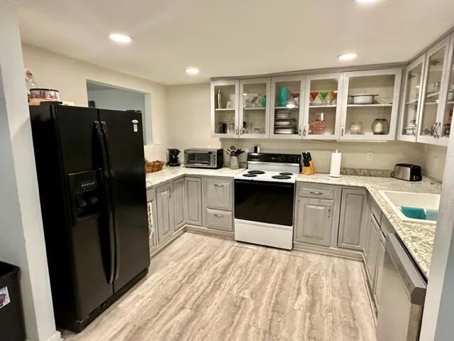 211 Orange Avenue Fort Pierce, FL 34950