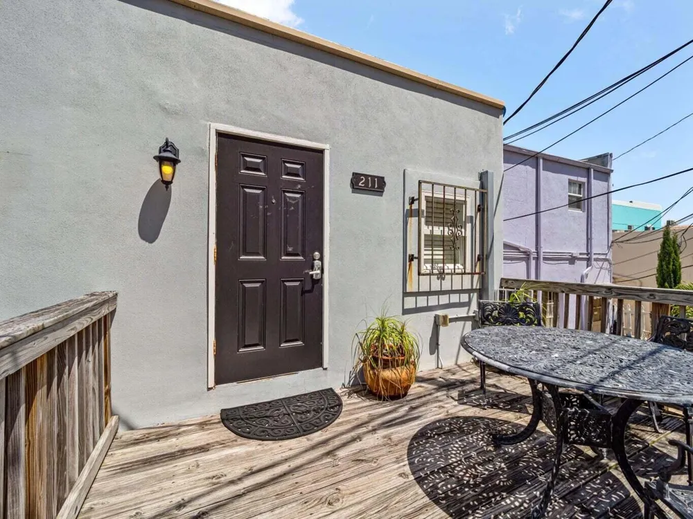 211 Orange Avenue Fort Pierce, FL 34950