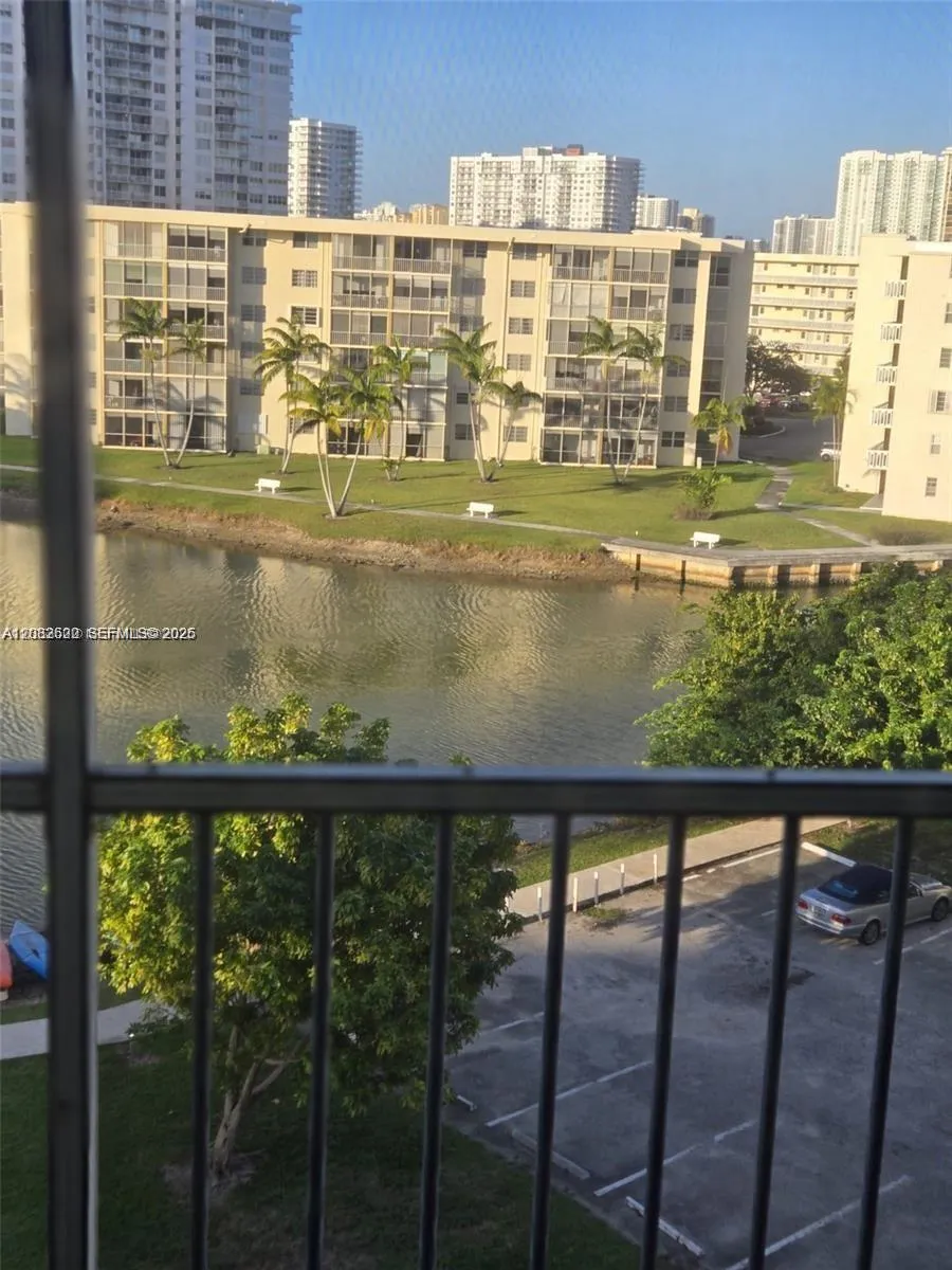 2903 Point East Dr #K611 Aventura, FL 33160
