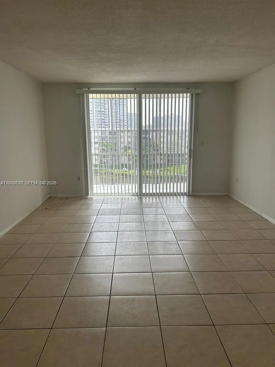 2903 Point East Dr #K611 Aventura, FL 33160