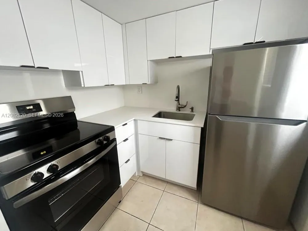 2903 Point East Dr #K611 Aventura, FL 33160