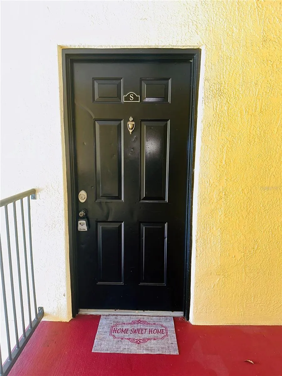 2071 DIXIE BELLE DRIVE #2071S Orlando, FL 32812