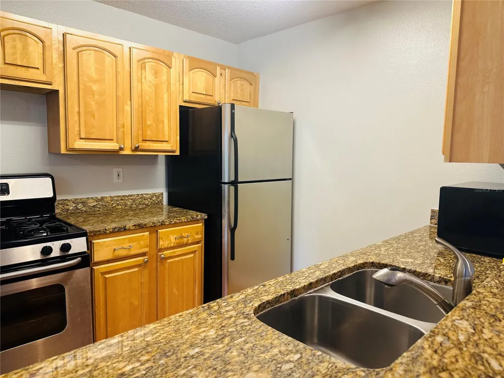 2071 DIXIE BELLE DRIVE #2071S Orlando, FL 32812