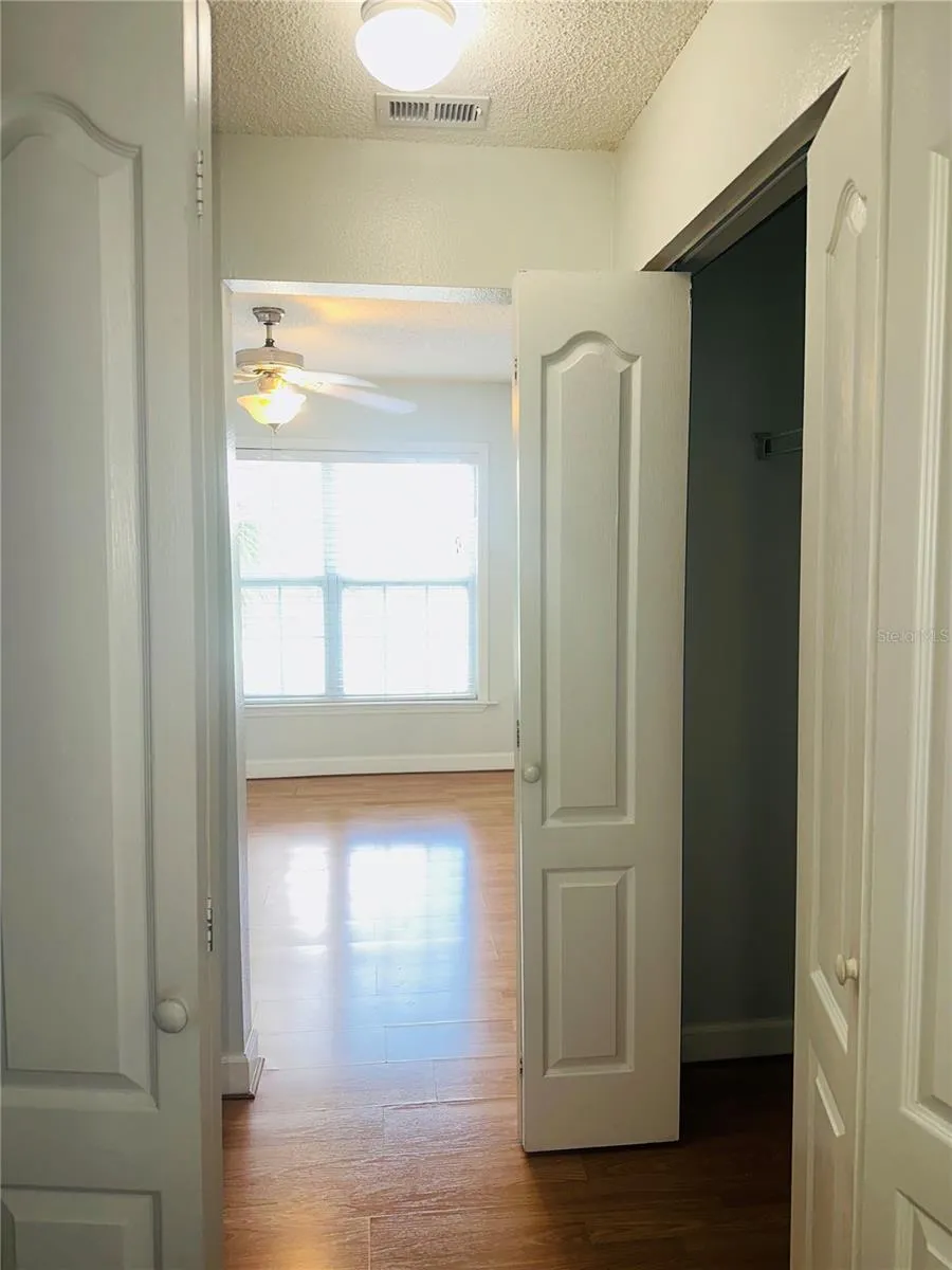 2071 DIXIE BELLE DRIVE #2071S Orlando, FL 32812