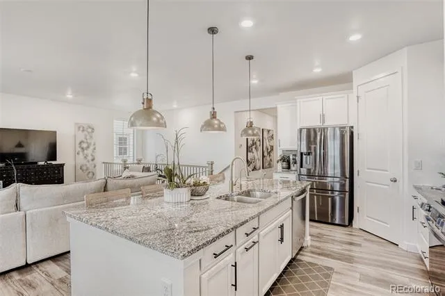 5255 E 148th Place Thornton, CO 80602
