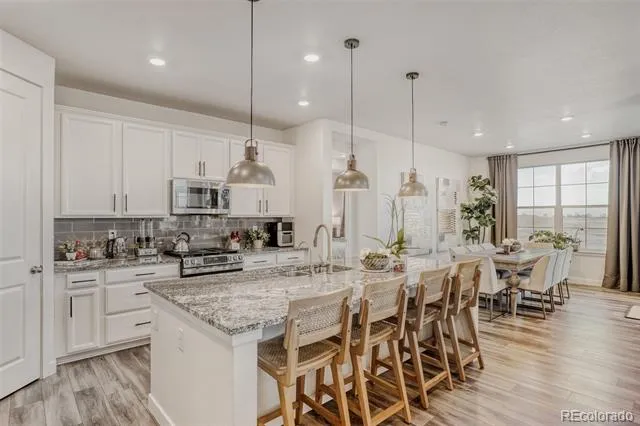 5255 E 148th Place Thornton, CO 80602
