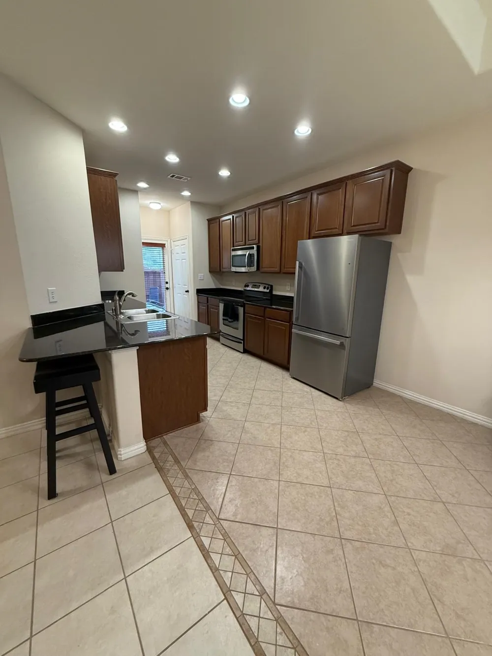 6406 Shakespeare Place Dallas, TX 75252