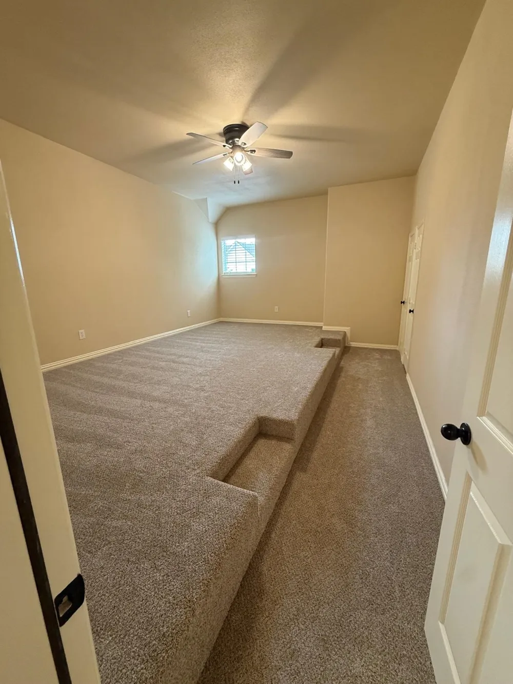 6406 Shakespeare Place Dallas, TX 75252