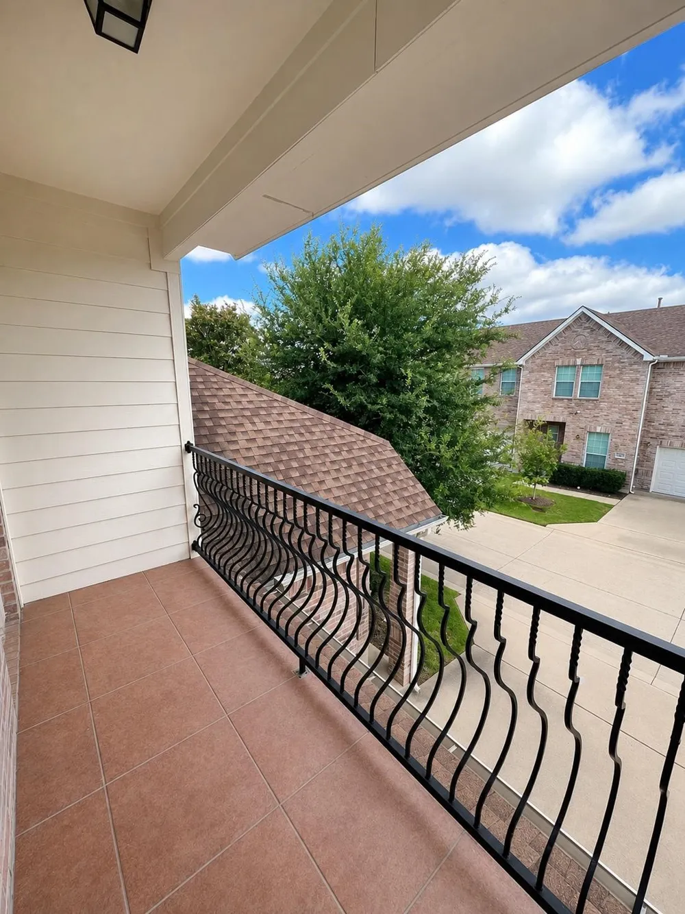 6406 Shakespeare Place Dallas, TX 75252