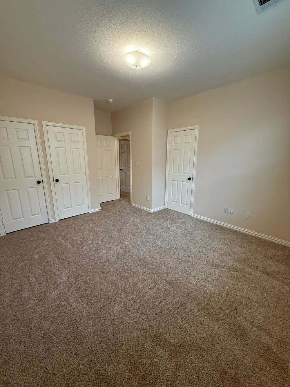 6406 Shakespeare Place Dallas, TX 75252