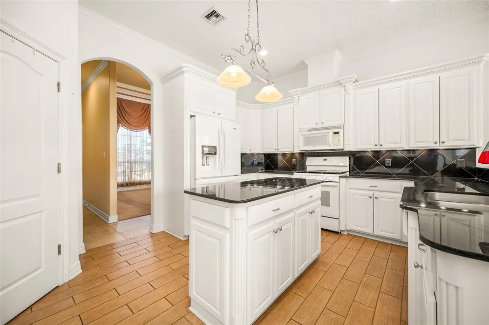 115 Morgan Natchitoches, LA 71457
