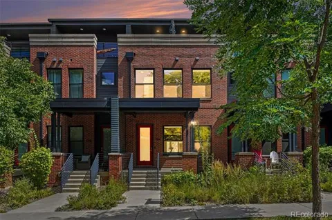 1364 Vine Street