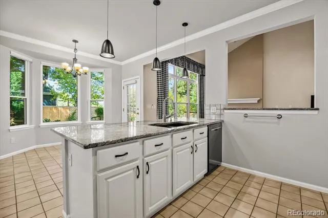 728 Huntington Drive Littleton, CO 80126