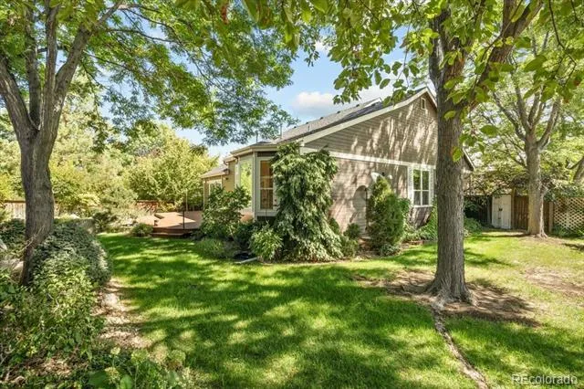 728 Huntington Drive Littleton, CO 80126