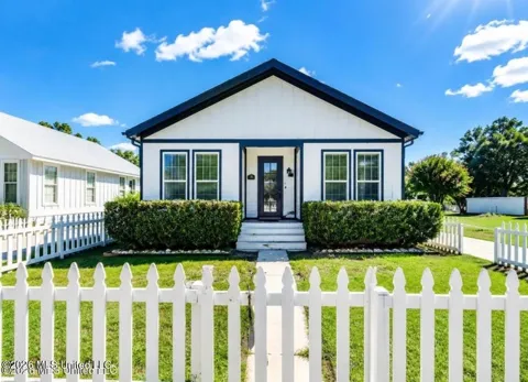 156 Markham Drive