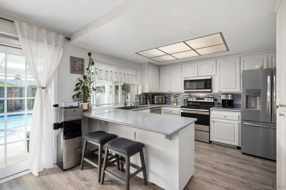 13556 Paseo Del Mar El Cajon, CA 92021