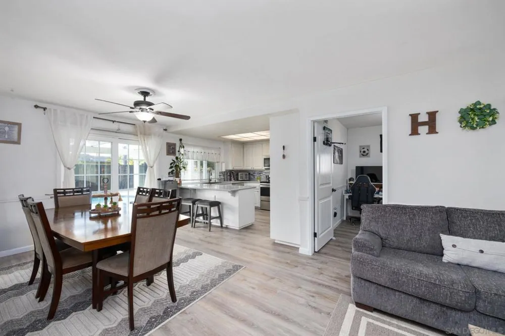 13556 Paseo Del Mar El Cajon, CA 92021