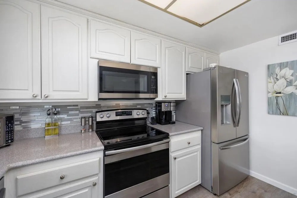13556 Paseo Del Mar El Cajon, CA 92021