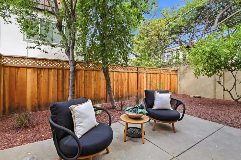 7371 Rainbow Drive Cupertino, CA 95014