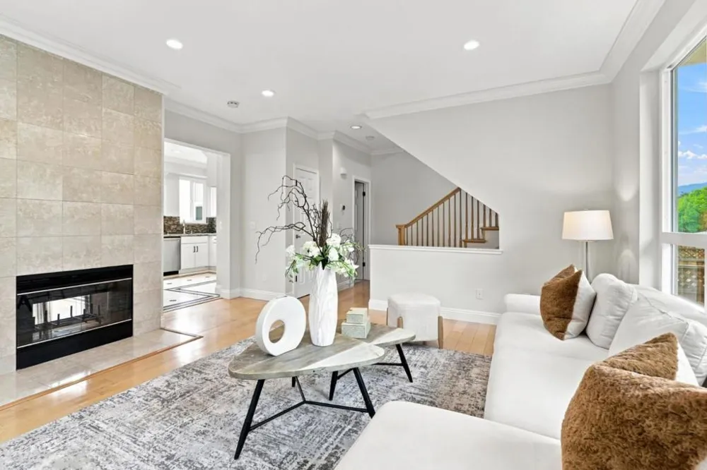 7371 Rainbow Drive Cupertino, CA 95014