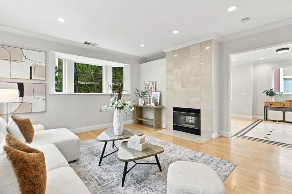 7371 Rainbow Drive Cupertino, CA 95014