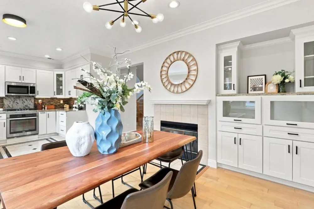 7371 Rainbow Drive Cupertino, CA 95014