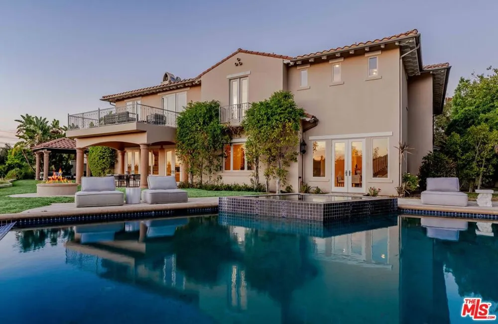 4131 Prado De Los Caballos Calabasas, CA 91302
