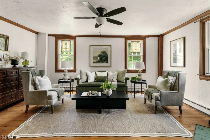 92 Warner Rd Mannington, NJ 08098