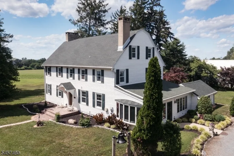 92 Warner Rd Mannington, NJ 08098
