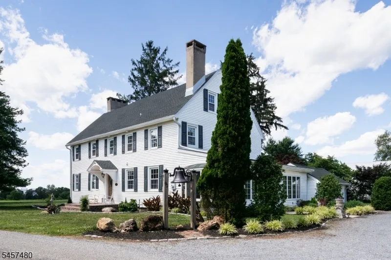 92 Warner Rd Mannington, NJ 08098