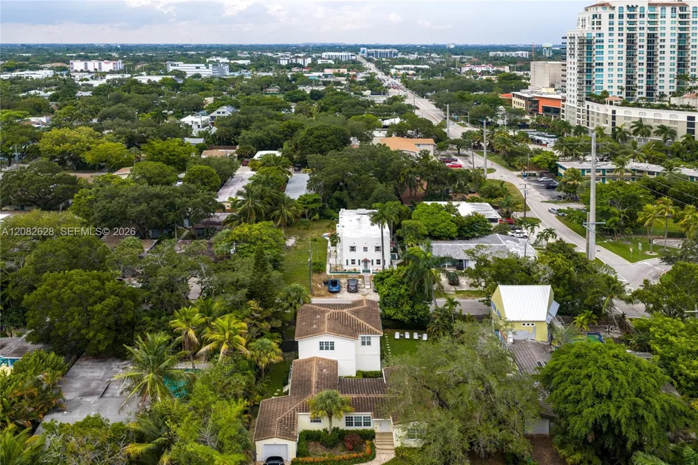 709 SW 4th Ct #3 Fort Lauderdale, FL 33315