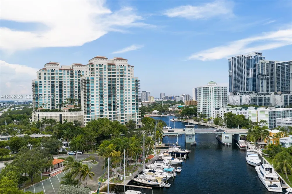 709 SW 4th Ct #3 Fort Lauderdale, FL 33315