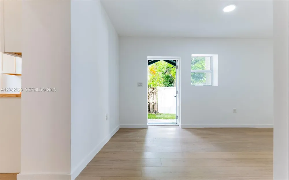 709 SW 4th Ct #3 Fort Lauderdale, FL 33315