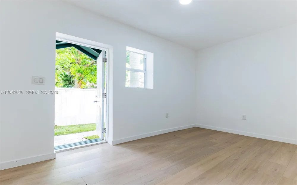 709 SW 4th Ct #3 Fort Lauderdale, FL 33315