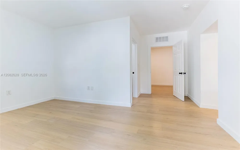 709 SW 4th Ct #3 Fort Lauderdale, FL 33315