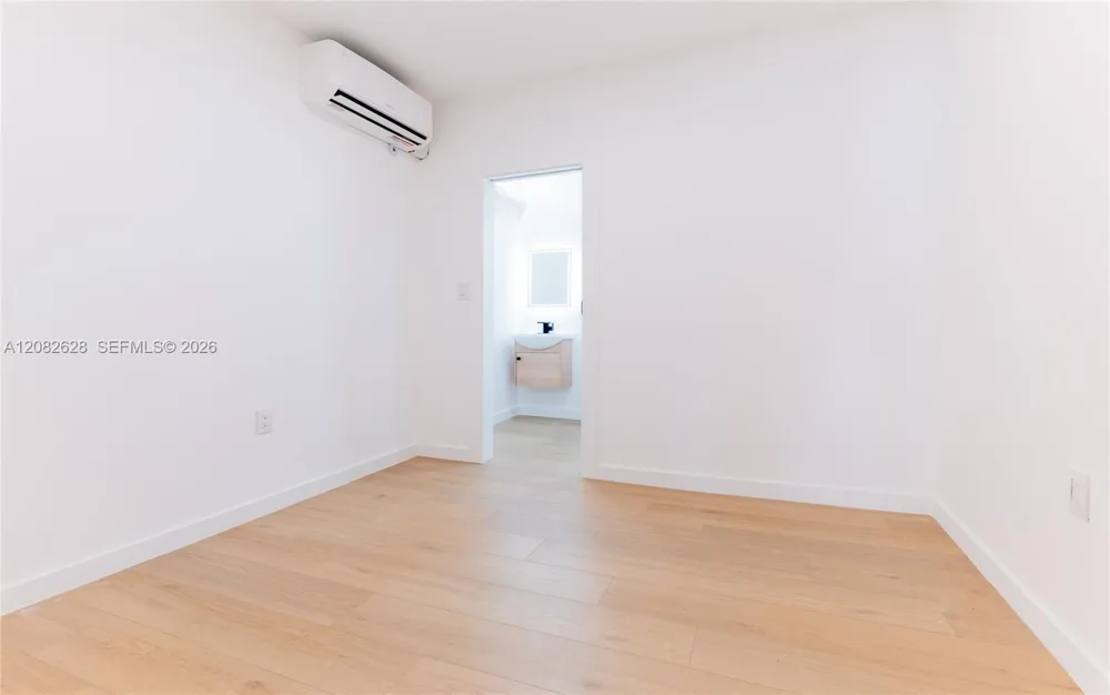 709 SW 4th Ct #3 Fort Lauderdale, FL 33315