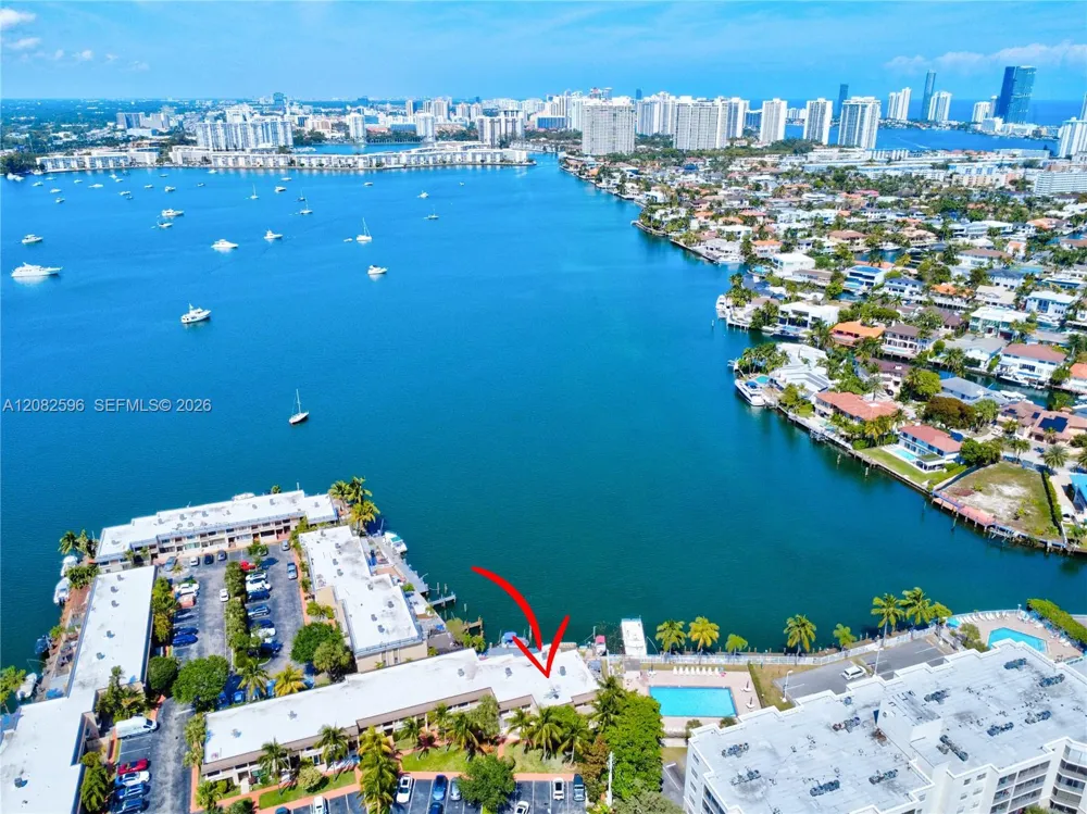 2807 NE 164th St #2 North Miami Beach, FL 33160