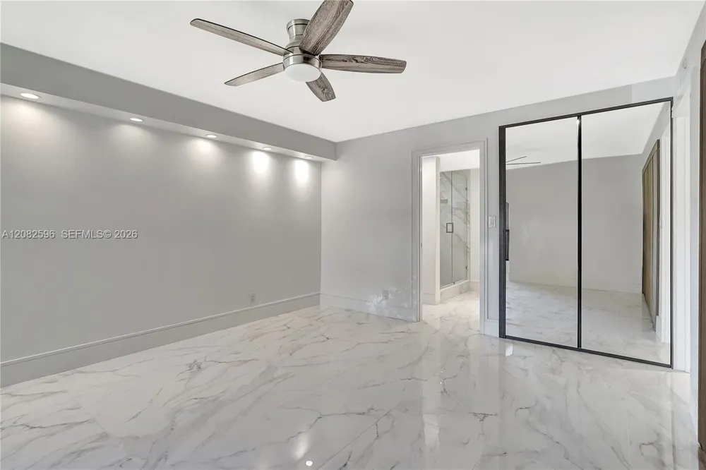 2807 NE 164th St #2 North Miami Beach, FL 33160