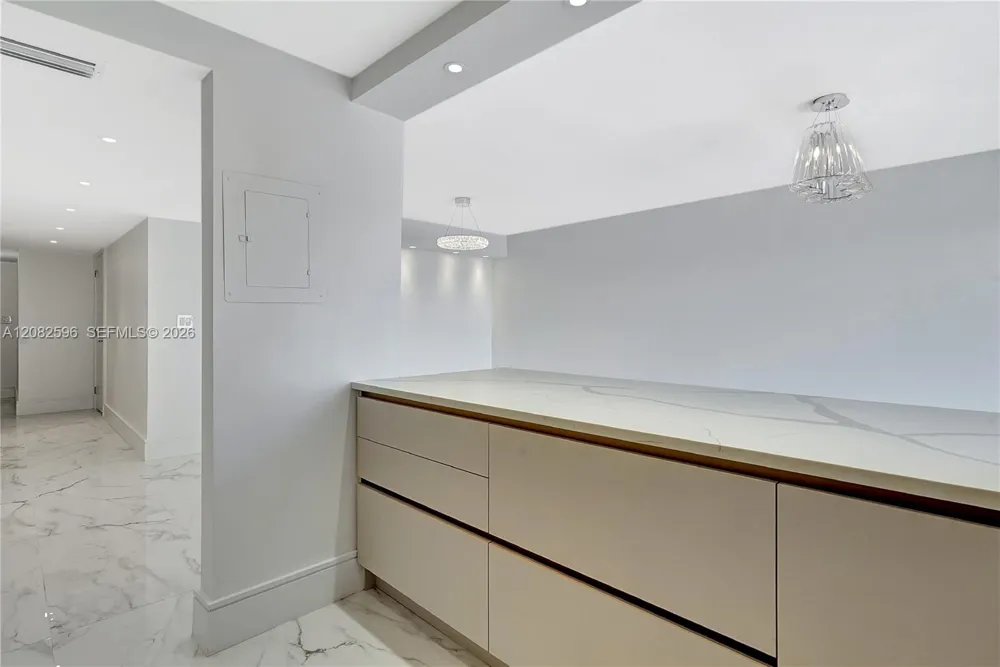 2807 NE 164th St #2 North Miami Beach, FL 33160