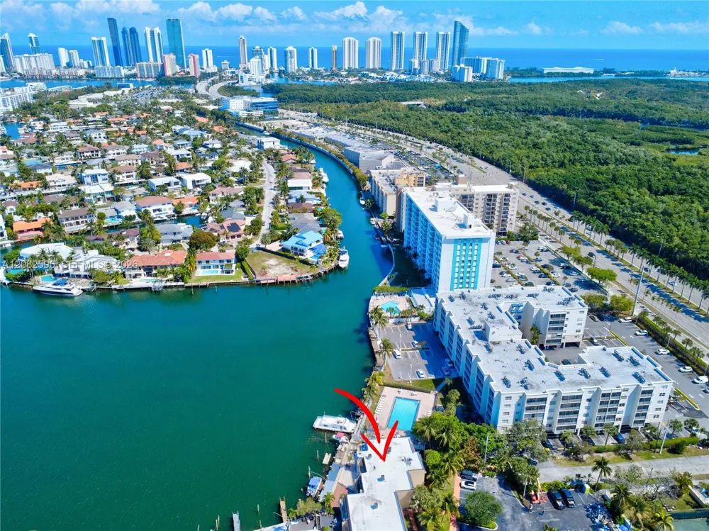 2807 NE 164th St #2 North Miami Beach, FL 33160