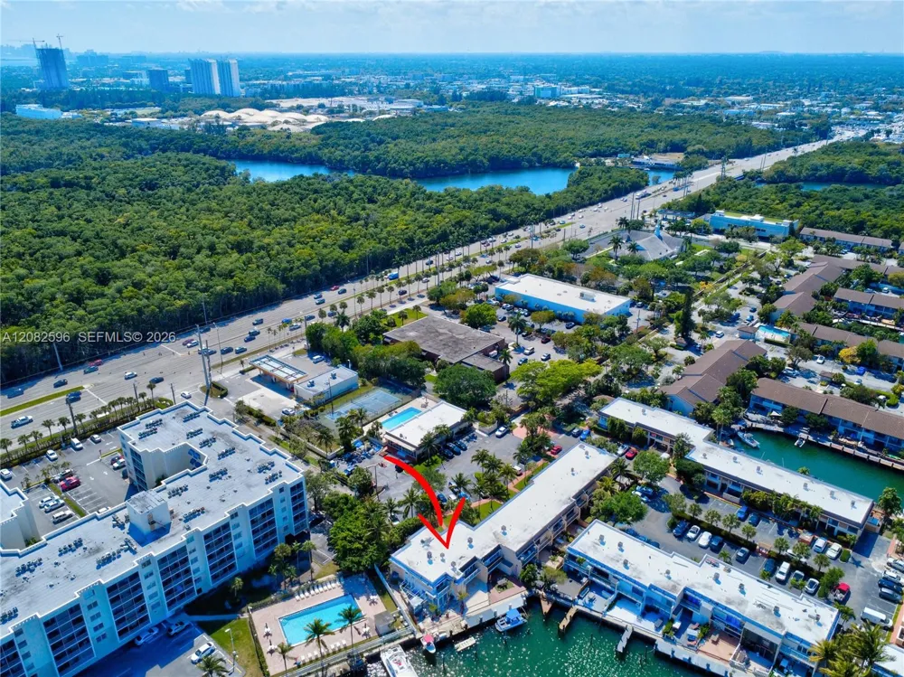 2807 NE 164th St #2 North Miami Beach, FL 33160