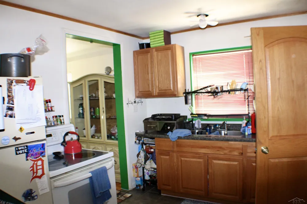 2307 Carolina Street Saginaw City, MI 48602