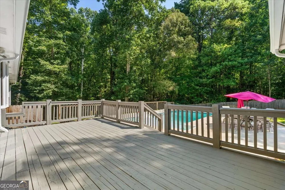 1820 Commonwealth AVE Cumming, GA 30041