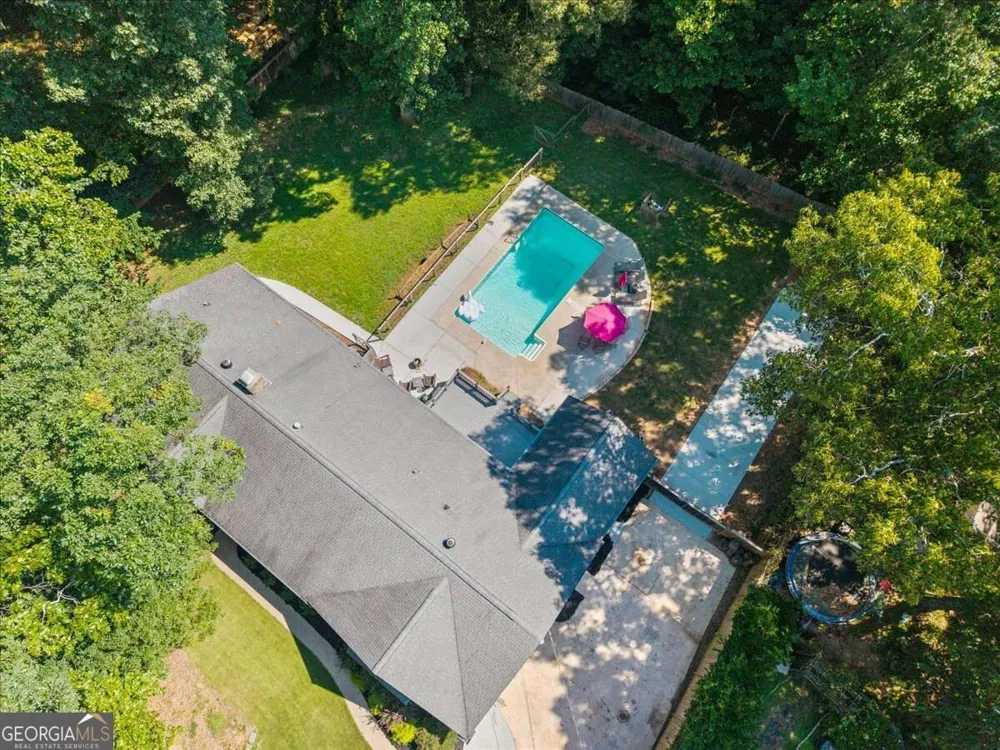 1820 Commonwealth AVE Cumming, GA 30041