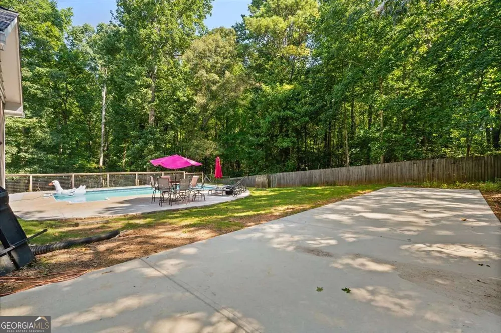 1820 Commonwealth AVE Cumming, GA 30041