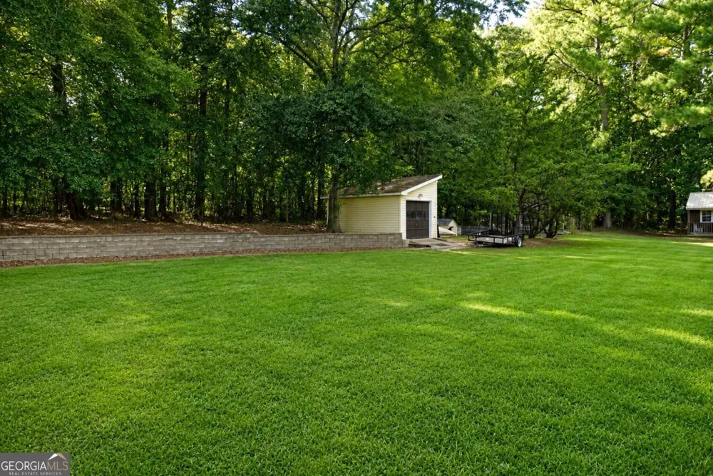 1967 Temple Johnson RD Loganville, GA 30052