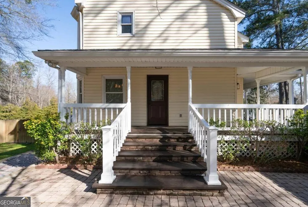 1967 Temple Johnson RD Loganville, GA 30052