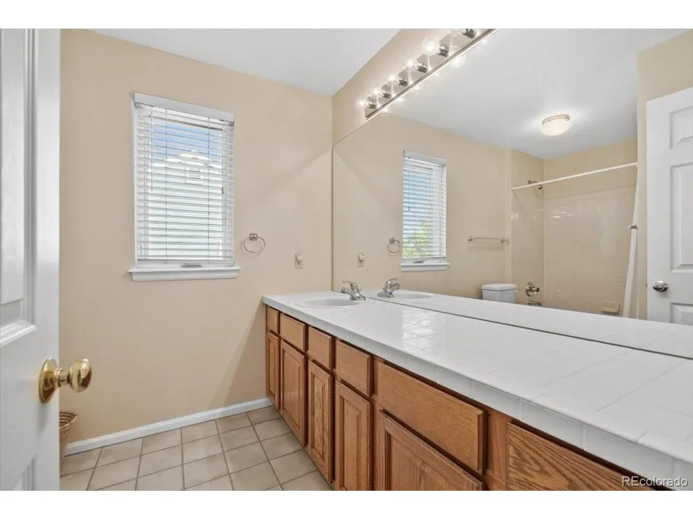 728 Huntington Drive Littleton, CO 80126