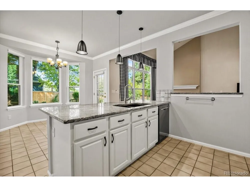 728 Huntington Drive Littleton, CO 80126